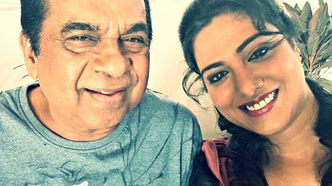 Hot Kavita Radheshyam will be seen opposite Brahmanandam in Jaguar Hot Kavita Radheshyam will be seen opposite Brahmanandam in Jaguar